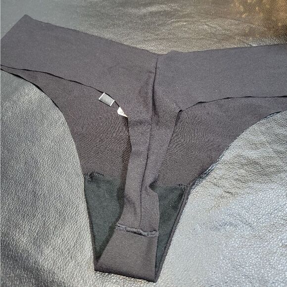NWT Victoria Secret Seamless Thong - Picture 8 of 9